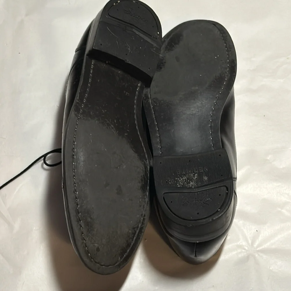 Leather Classics Oxford‎ lace up black men’s shoes Sz 10 AA